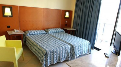 fiesta park room