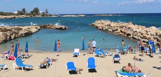 The-Beach-at-Mimosa-Beach-Hotel