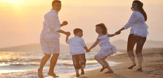 family-on-luxurious-all-inclusive family-on-luxurious-all-inclusive