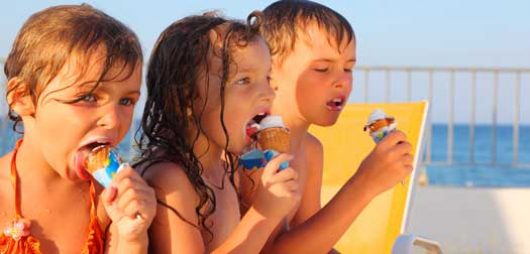kids-enjoying-holidays