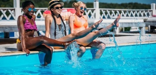 swimming-pool-525-min